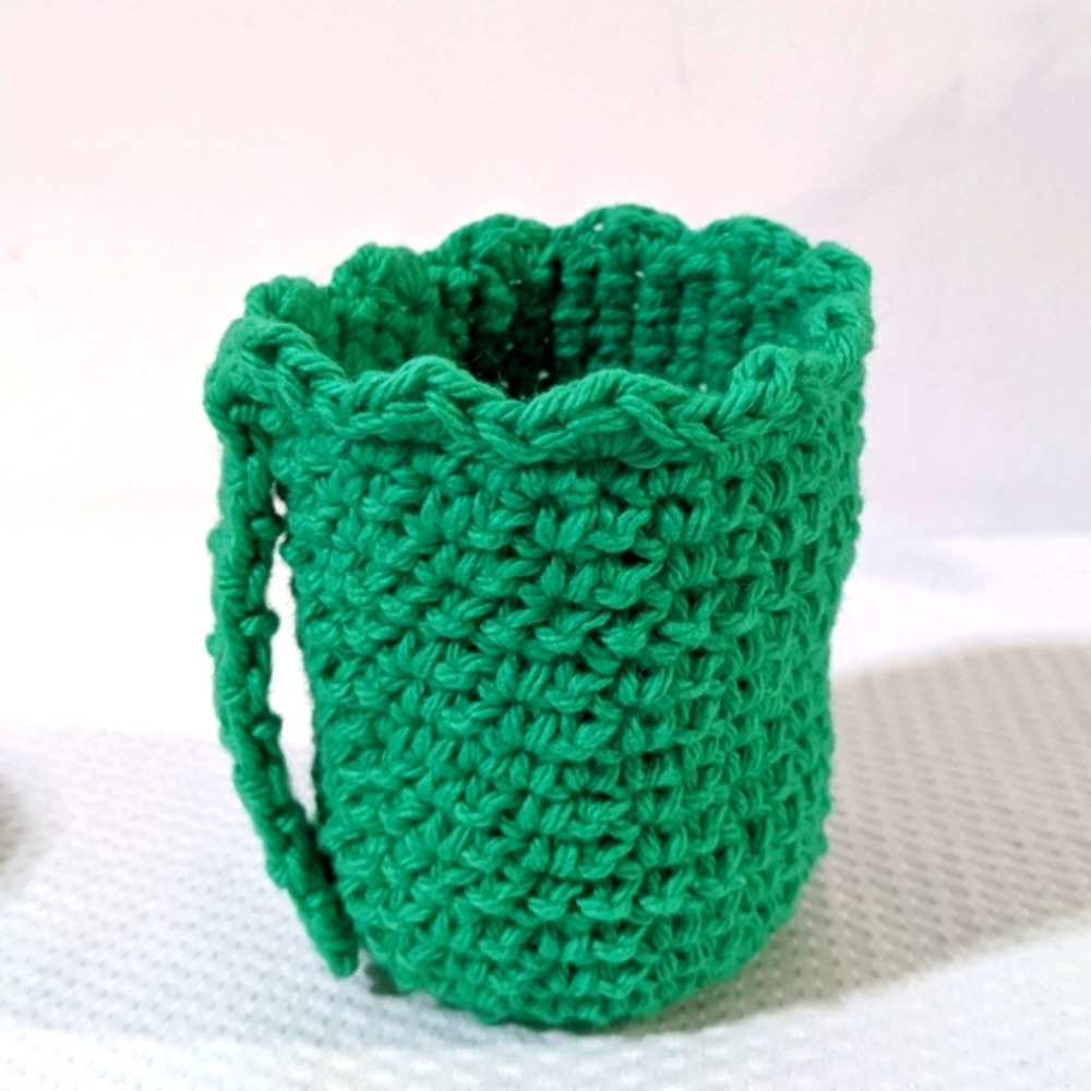 ☕ Adorable Crochet Green Mug NEW HANDCRAFTED OOAK